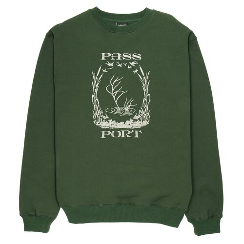 Passport Jumper Everglade Embroidery Crew Forest Green [Size: Mens Medium]